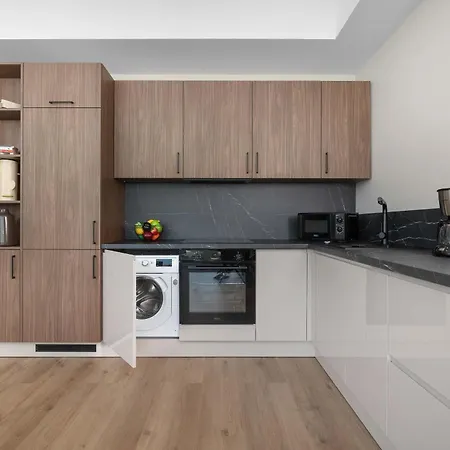 アパート Air Conditioned In Center With Parking By Renters Prestige