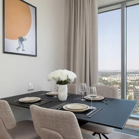 Air Conditioned In Center With Parking By Renters Prestige